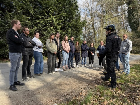 Teambuilding in de Belgische Ardennen – groepsactiviteit in het bos bij Radisson Blu Spa Balmoral